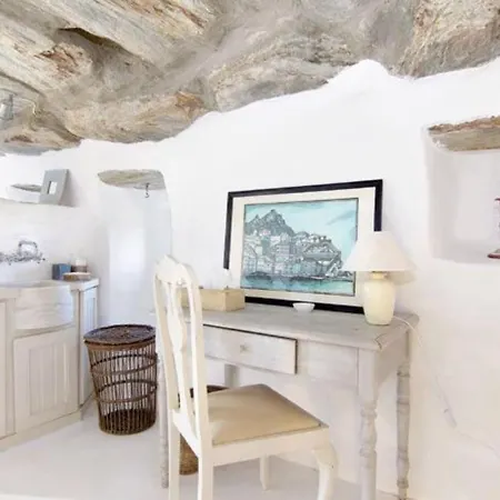 Aegean Bliss - Hydroussa * Korthio